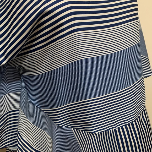 Banana Republic Blue Striped Lightweight Blouse M - Picture 3 of 8